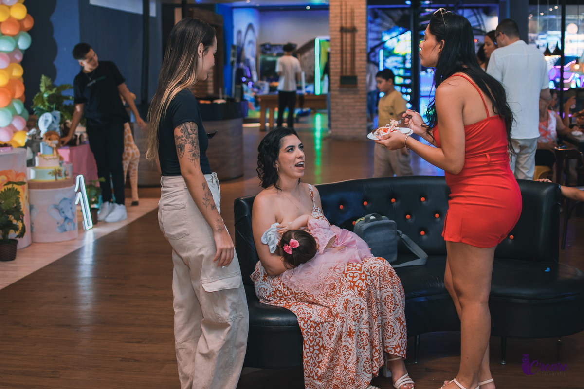 fotografia de aniversário de um ano, festa de um aninho. fotógrafo de aniversário de um ano. 