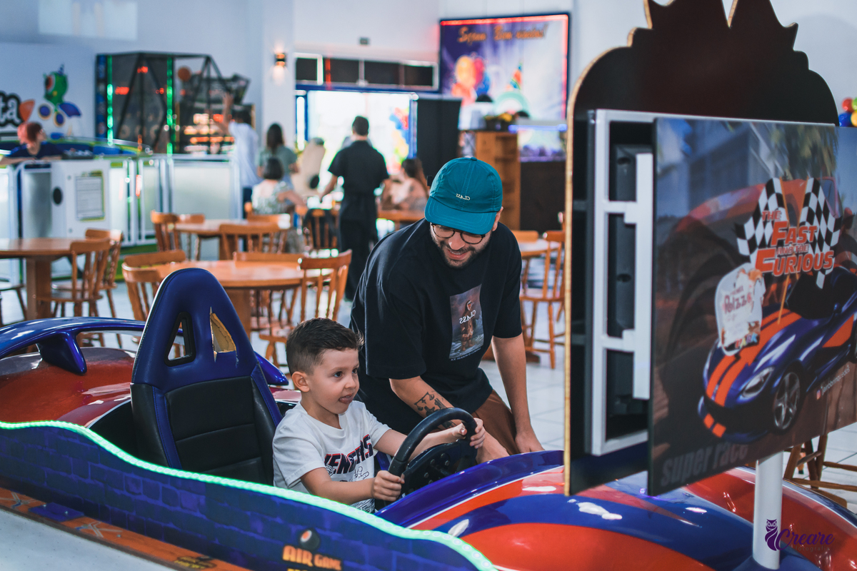 Aniversário infantil, vingadores, buffet planeta rizzo, fotografo, festa de menino de 5 anos.