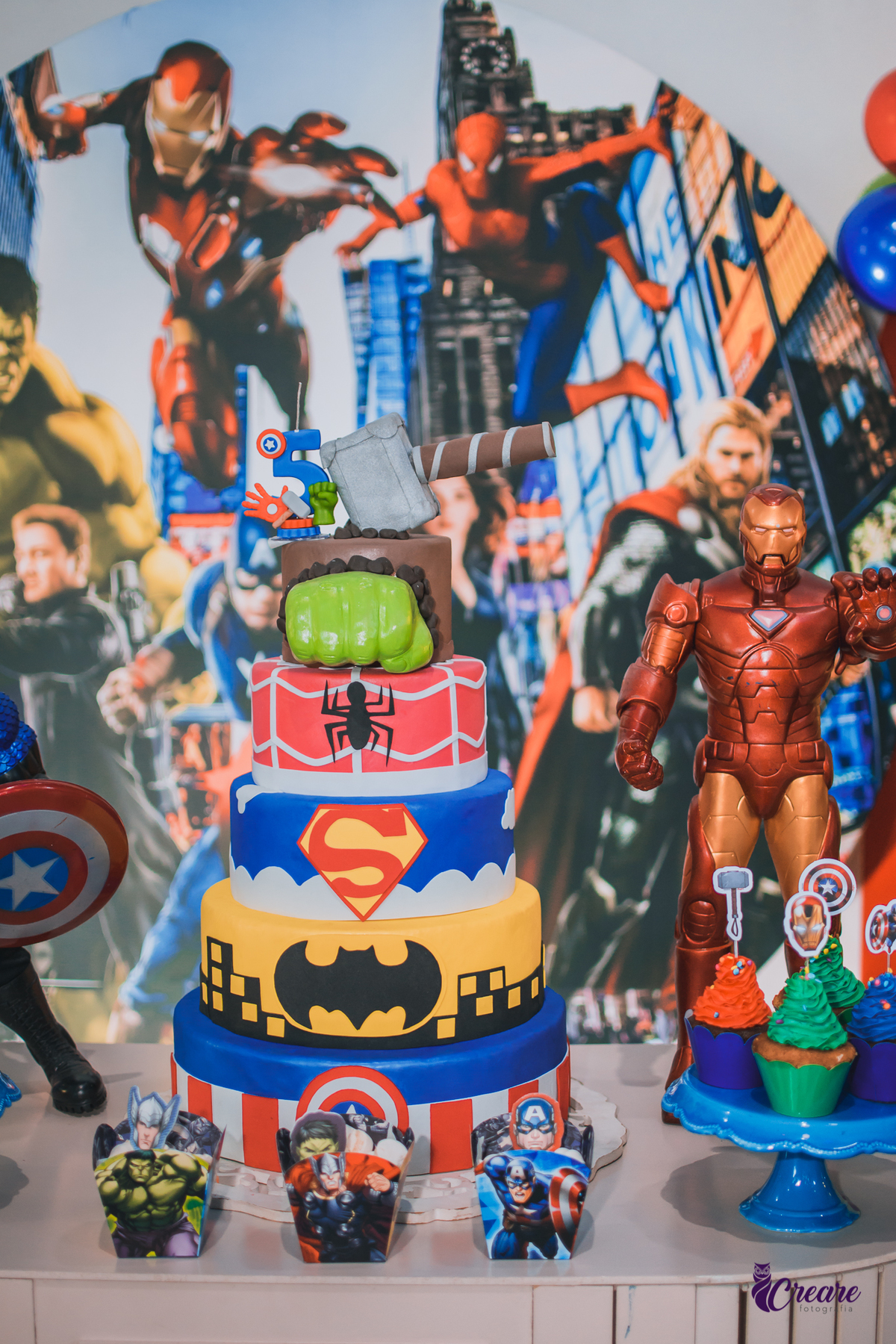 Aniversário infantil, vingadores, buffet planeta rizzo, fotografo, festa de menino de 5 anos.