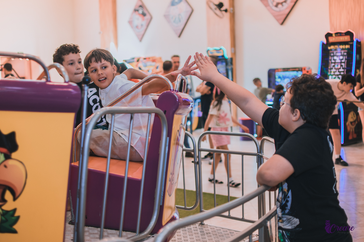 fotografia de aniveersário infantil, festa de menino no buffet Kid Marujo em Santo André, fotógrafo Santo André.