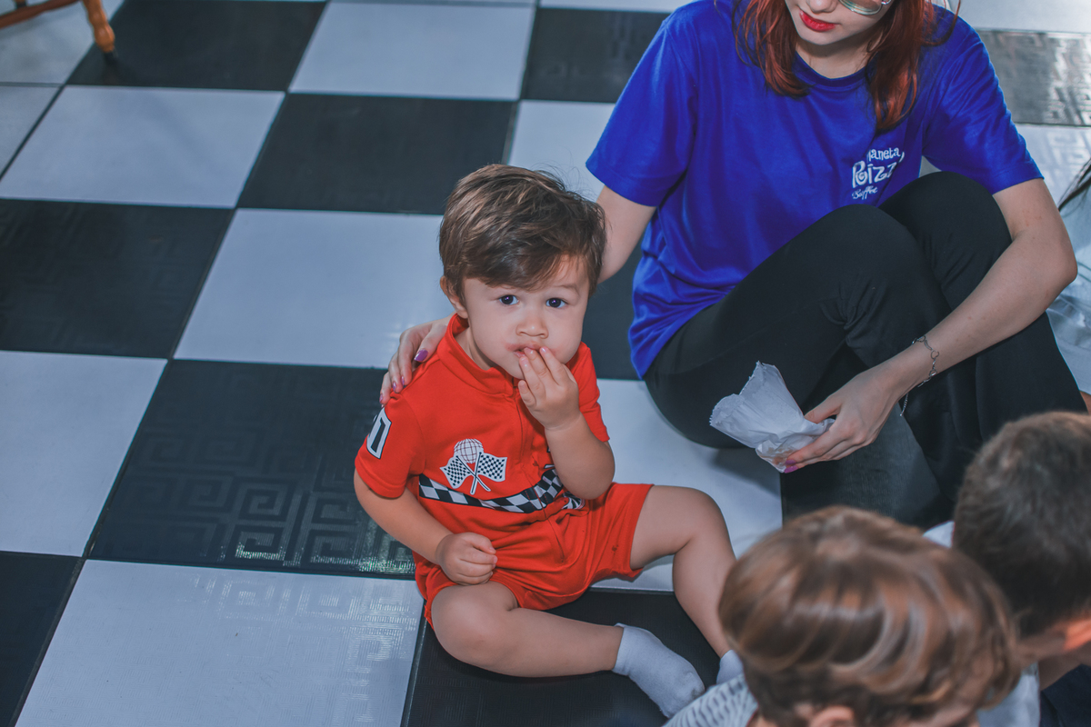 fotografia de aniversário infantil, festa de menino de 2 anos, decoração carros, festa em casa, festa de aniversário infantil, fotógrafo em Santo André.