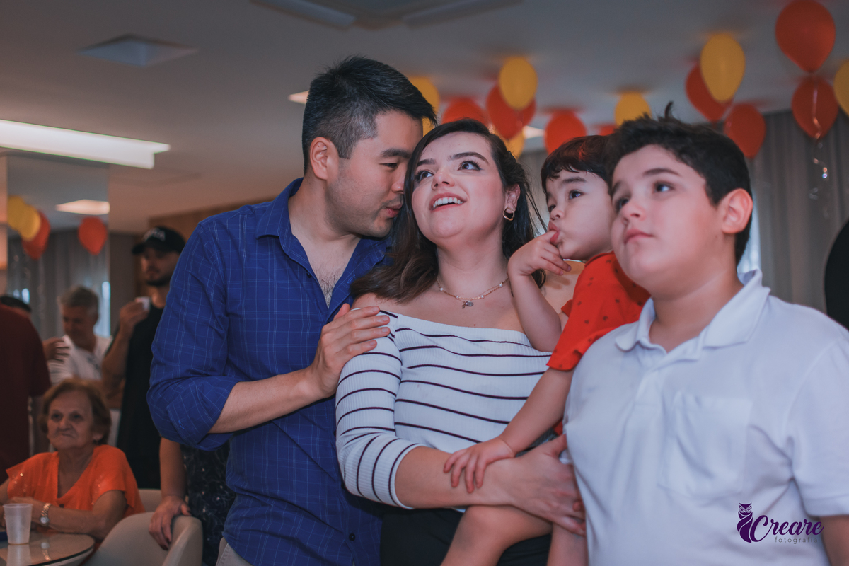 festa infantil de 3 anos, aniversário de menino tema Disney. fotógrafo de festa de aniversário em São Bernardo, festa em casa. Fotógrafo de festa infantil em casa. 