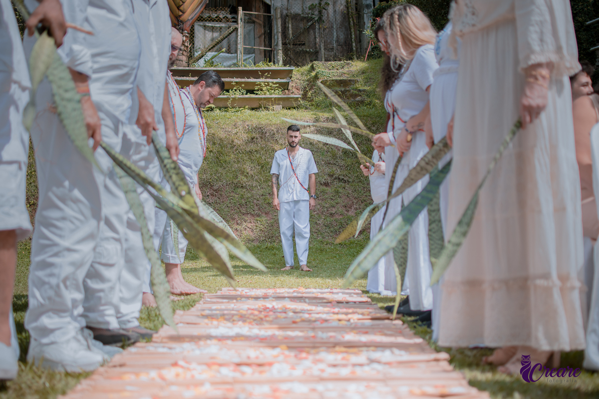 fotografia de renovação de votos de casamento na umbanda, fotógrafo Sâo Bernardo do Campo. Religião, natureza, casamento externo.