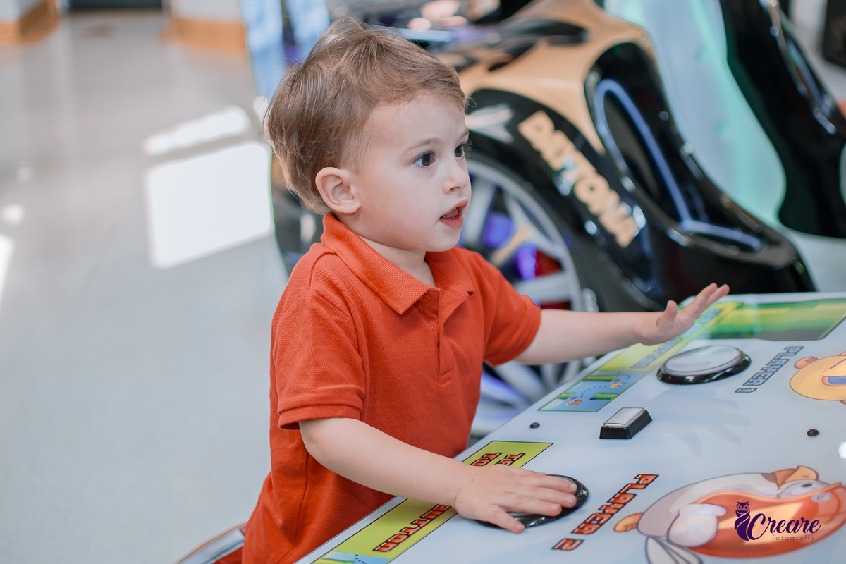 fotografia de aniversário de 3 anos de menino. Decoração tema Patrulha canina. Fotógrafo. Festa em casa.