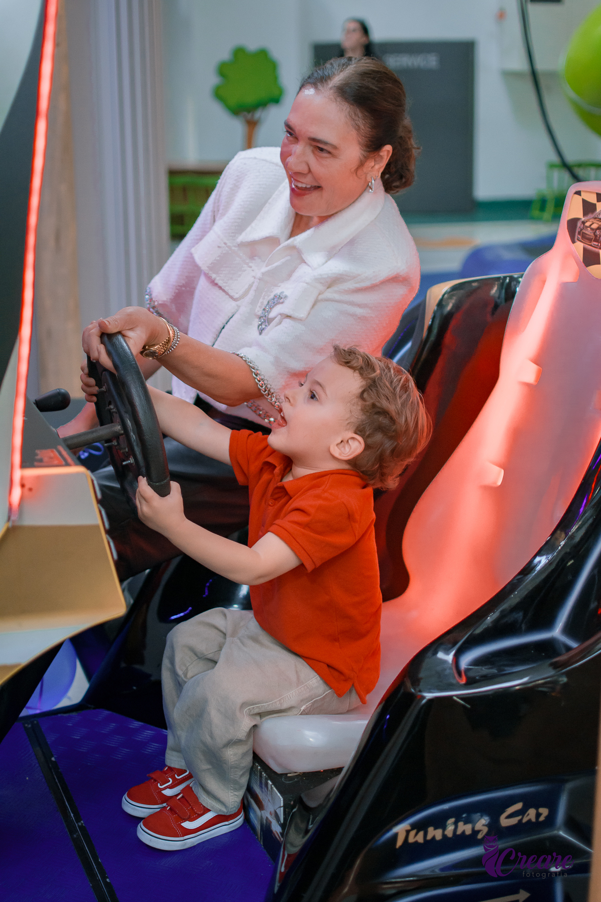 fotografia de aniversário de 3 anos de menino. Decoração tema Patrulha canina. Fotógrafo. Festa em casa.