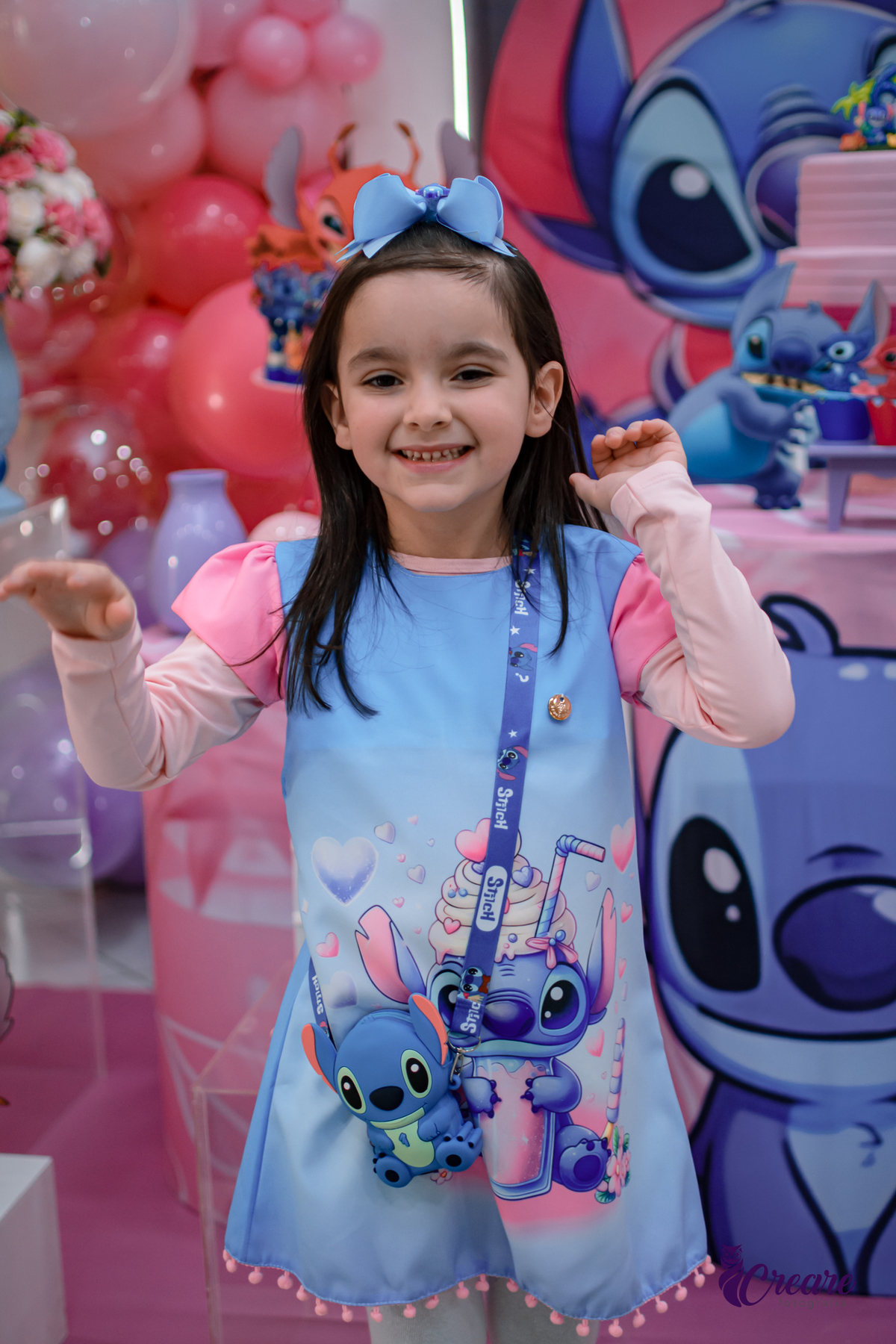 fotografia de aniversário infantil, festa de menina de 6 anos com tema lilo e Stitchi, fotógrafo em Ribeirão Pires, Buffet Dani e Bia festas kids.