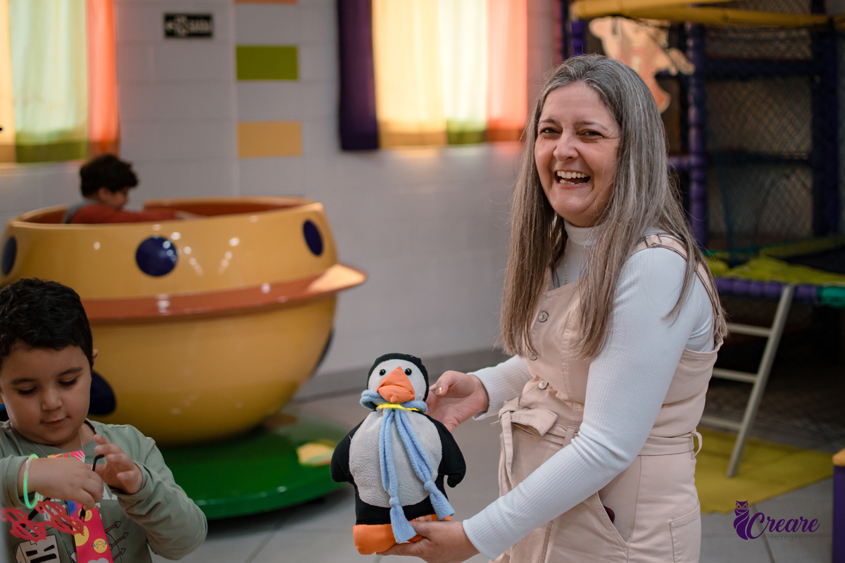 fotografia de aniversário infantil, festa de menina de 6 anos com tema lilo e Stitchi, fotógrafo em Ribeirão Pires, Buffet Dani e Bia festas kids.