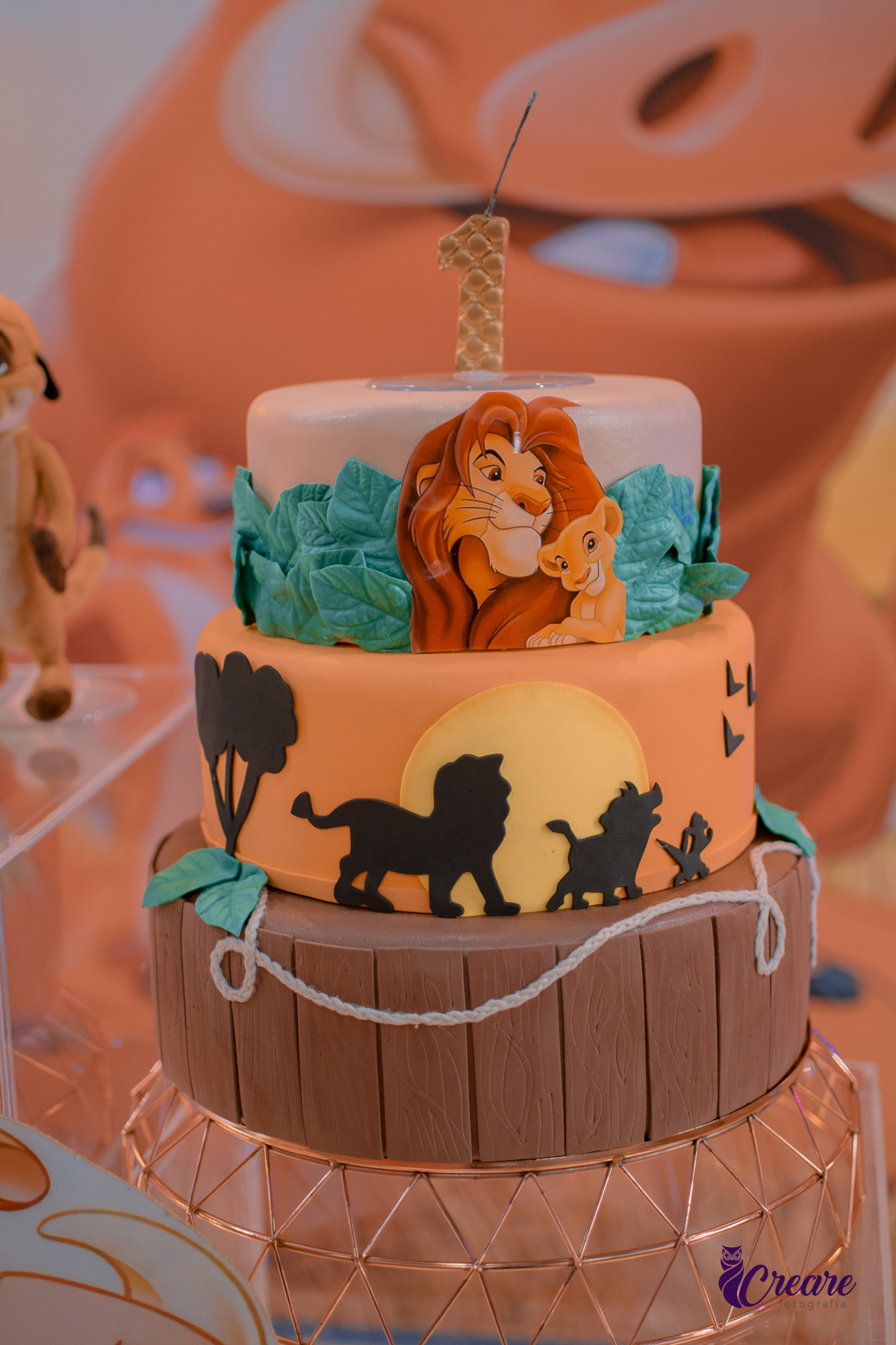 fotografia de aniversário infantil, festa de um ano com tema Rei Leão, fotógrafo em Mauá, bufeet Requinte festas kids, fotográfo de aniversário de 1 ano, festa de 1 ano, um ano, um aninho, 1 aninho, fotografia de aniversário de 1 ano.