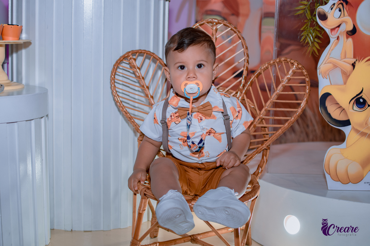 fotografia de aniversário infantil, festa de um ano com tema Rei Leão, fotógrafo em Mauá, bufeet Requinte festas kids, fotográfo de aniversário de 1 ano, festa de 1 ano, um ano, um aninho, 1 aninho, fotografia de aniversário de 1 ano.