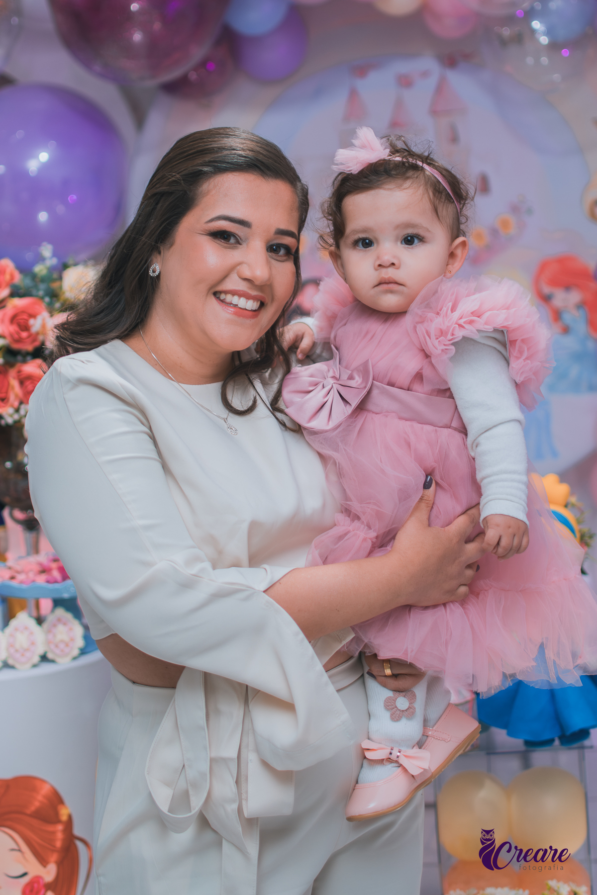 aniversário de 1 ano, fotógrafo de festa de aniversário de um aninho. Buffet Espaço Band. Fotógrafo em Mauá, fotógrafo em santo André. fotógrafo em SBC. Um ano, decoração tema princesas.