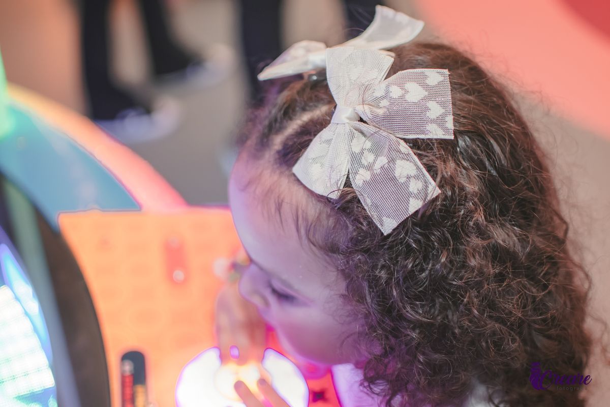 festa dde aniversário de menina de 4 anos com tema frozen, aniversário infantil no Playcenter Family - Shopping Grand Plaza, fotógrafo em Santo André. fotógrafo de aniversário infantil, festa de aniversário infantil.
