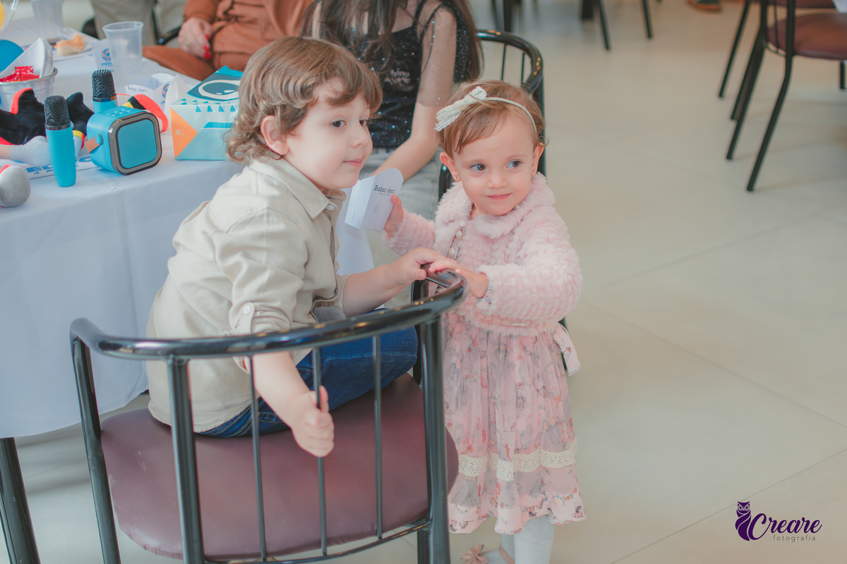 Aniversário de menino de 4 anos, festa infantil em São Bernardo do Campo. Decoração com tema Sonic, festa em casa.