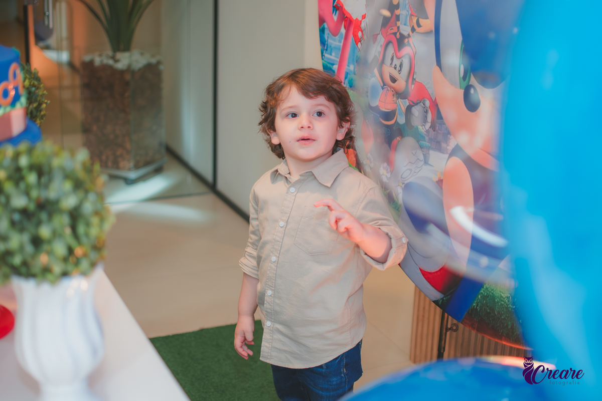 Aniversário de menino de 4 anos, festa infantil em São Bernardo do Campo. Decoração com tema Sonic, festa em casa.