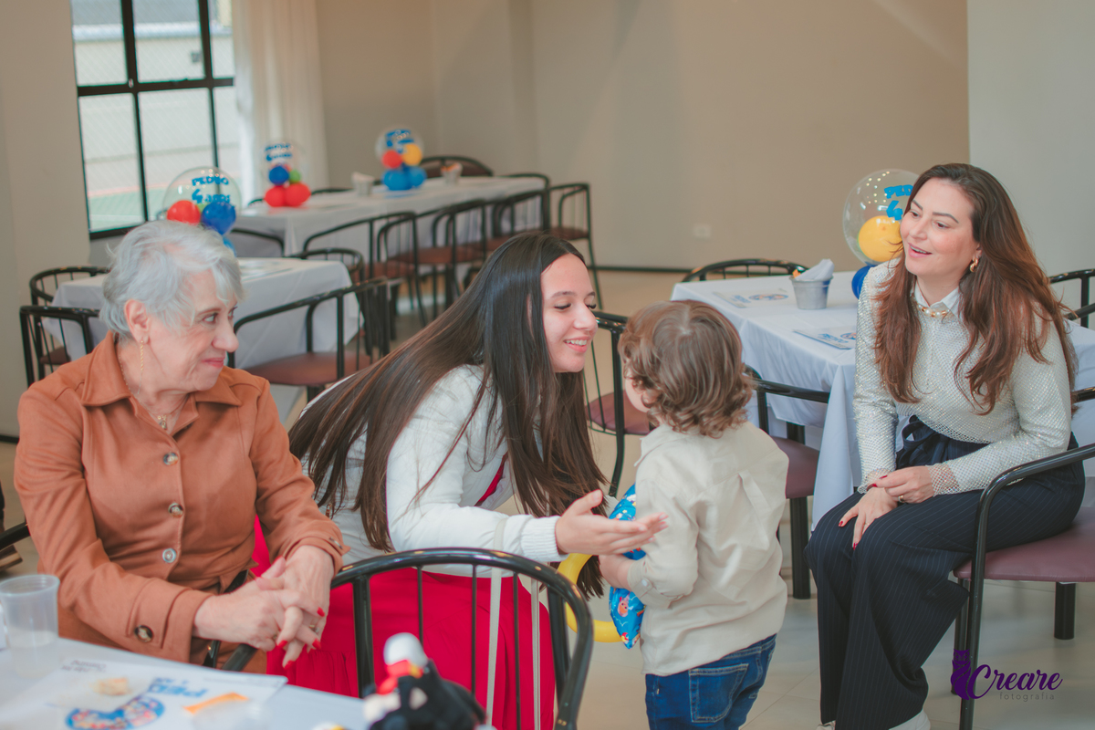 Aniversário de menino de 4 anos, festa infantil em São Bernardo do Campo. Decoração com tema Sonic, festa em casa.