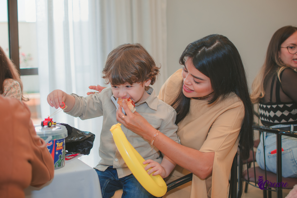 Aniversário de menino de 4 anos, festa infantil em São Bernardo do Campo. Decoração com tema Sonic, festa em casa.