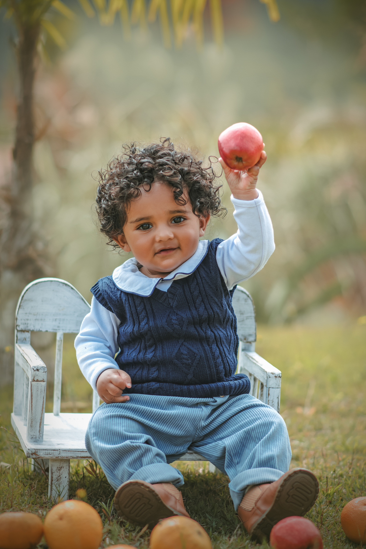 fotografia de ensaio de 1 ano, ensaio fotográfico de um aninho, cottagecore, fotografia artística, fotógrafo de ensaio de 1 ano em Santo André, fotógrafo em Mauá. Ensaio de 1 ano Smash the cake.