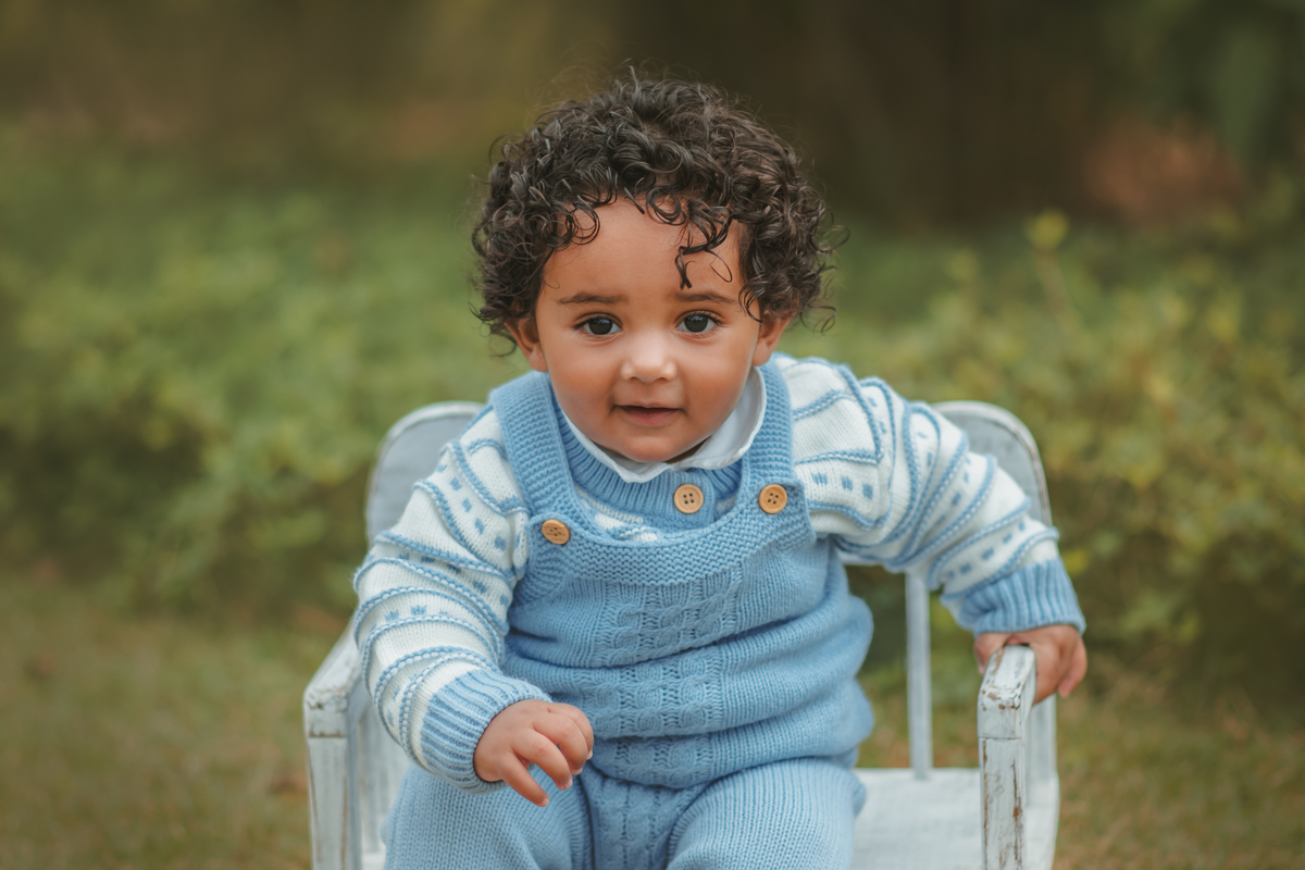 fotografia de ensaio de 1 ano, ensaio fotográfico de um aninho, cottagecore, fotografia artística, fotógrafo de ensaio de 1 ano em Santo André, fotógrafo em Mauá. Fotografia de 1 ano Smash the cake.