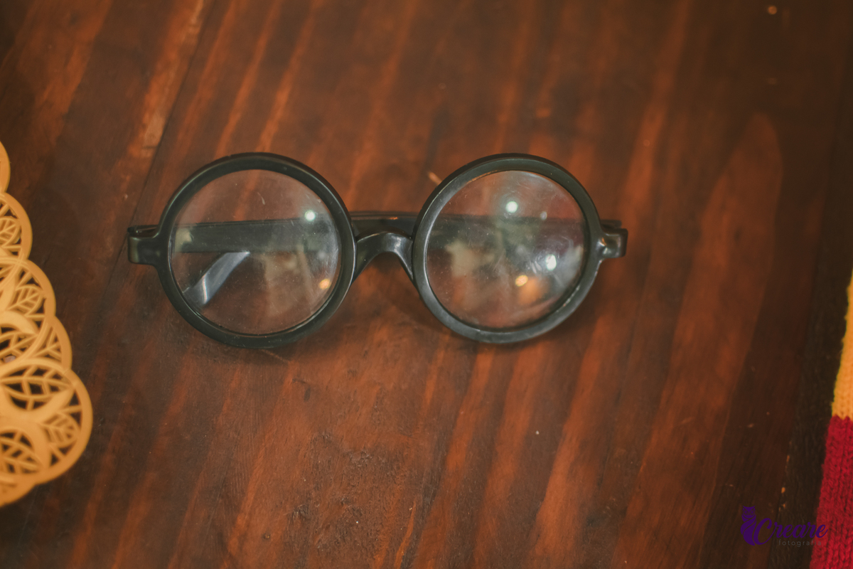 Fotografia de aniversário infantil, festa de 8 anos com tema Harry Potter. Festa infantil no Buffet Espaço Villas Kidas em São Bernardo do Campo. Fotógrafo.