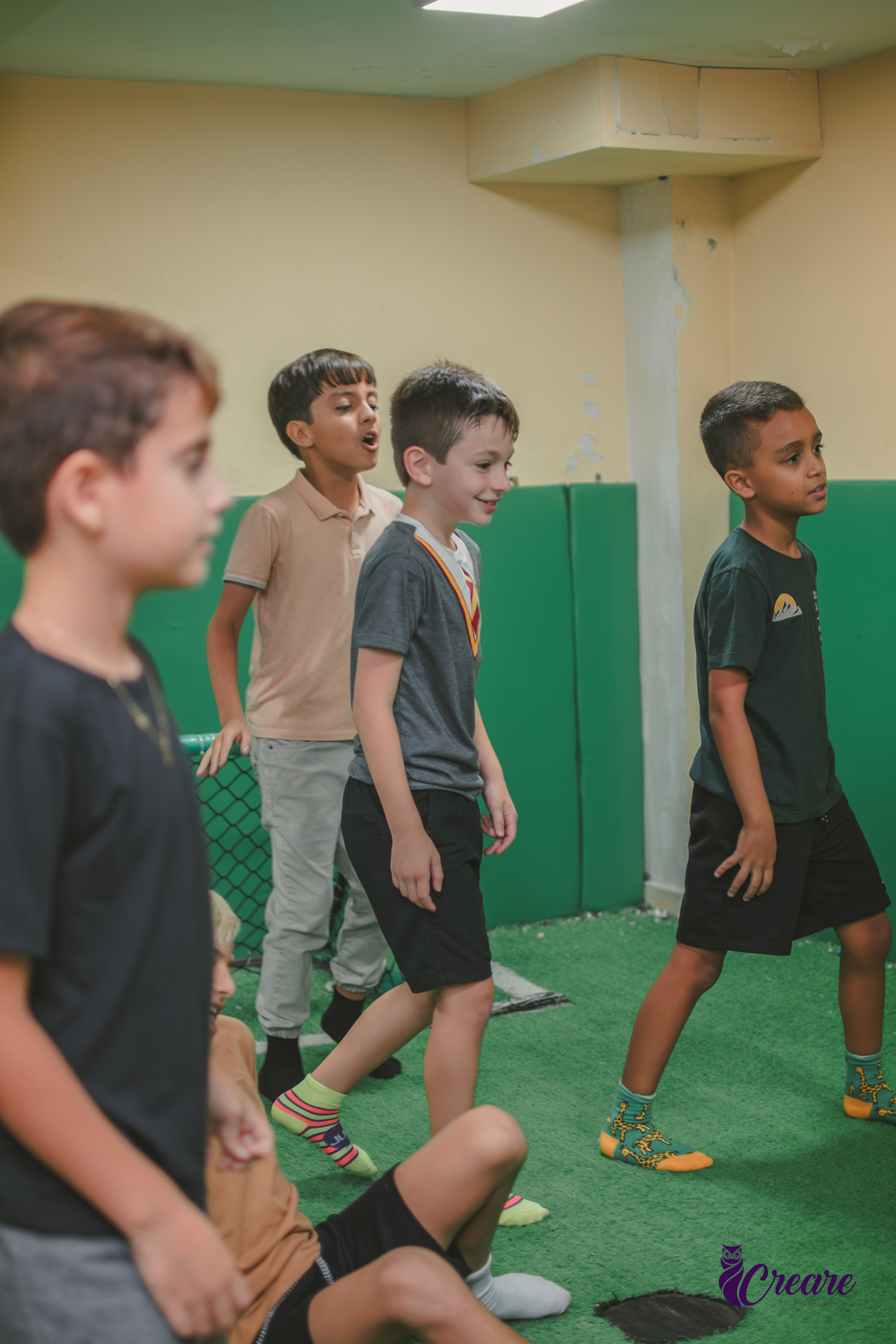 Fotografia de aniversário infantil, festa de 8 anos com tema Harry Potter. Festa infantil no Buffet Espaço Villas Kidas em São Bernardo do Campo. Fotógrafo.
