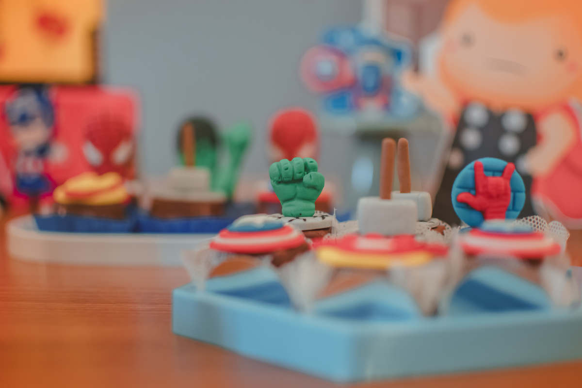 Doces de festa personalizado com tema de Super Heróis,