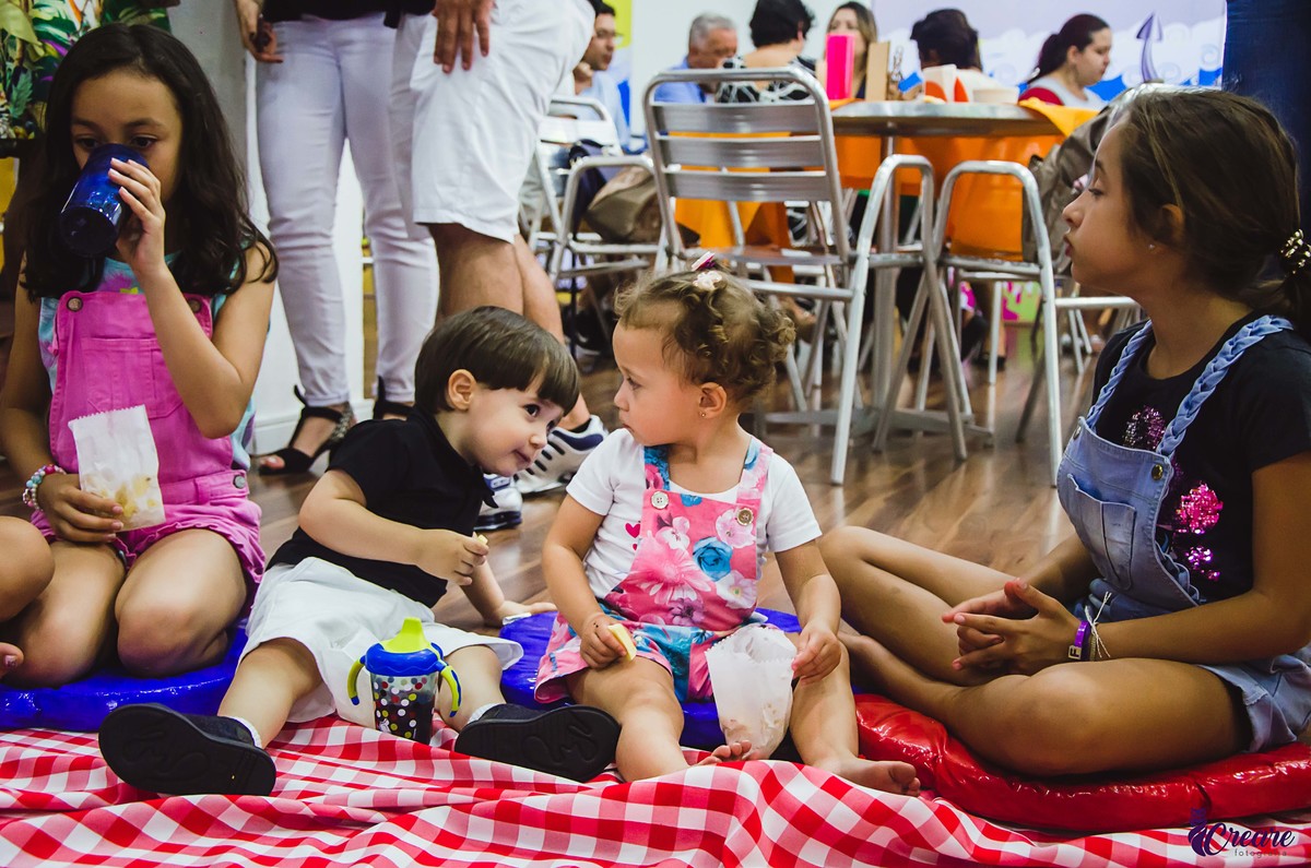 fotografia de aniversário infantil, família reunida e crianças se divertindo, em Santo André, abc Paulista. 