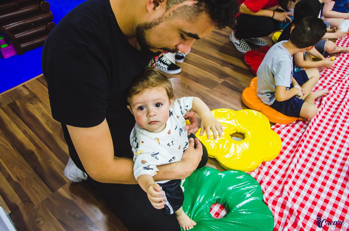 fotografia de aniversário infantil, família reunida e crianças se divertindo, em Santo André, abc Paulista. 