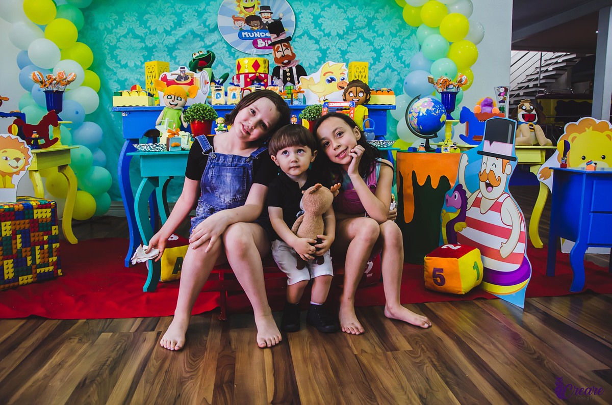 fotografia de aniversário infantil, família reunida e crianças se divertindo, em Santo André, abc Paulista. 