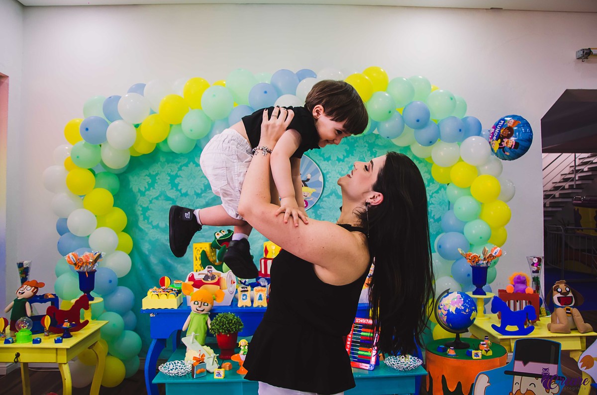 fotografia de aniversário infantil, família reunida e crianças se divertindo, em Santo André, abc Paulista. 