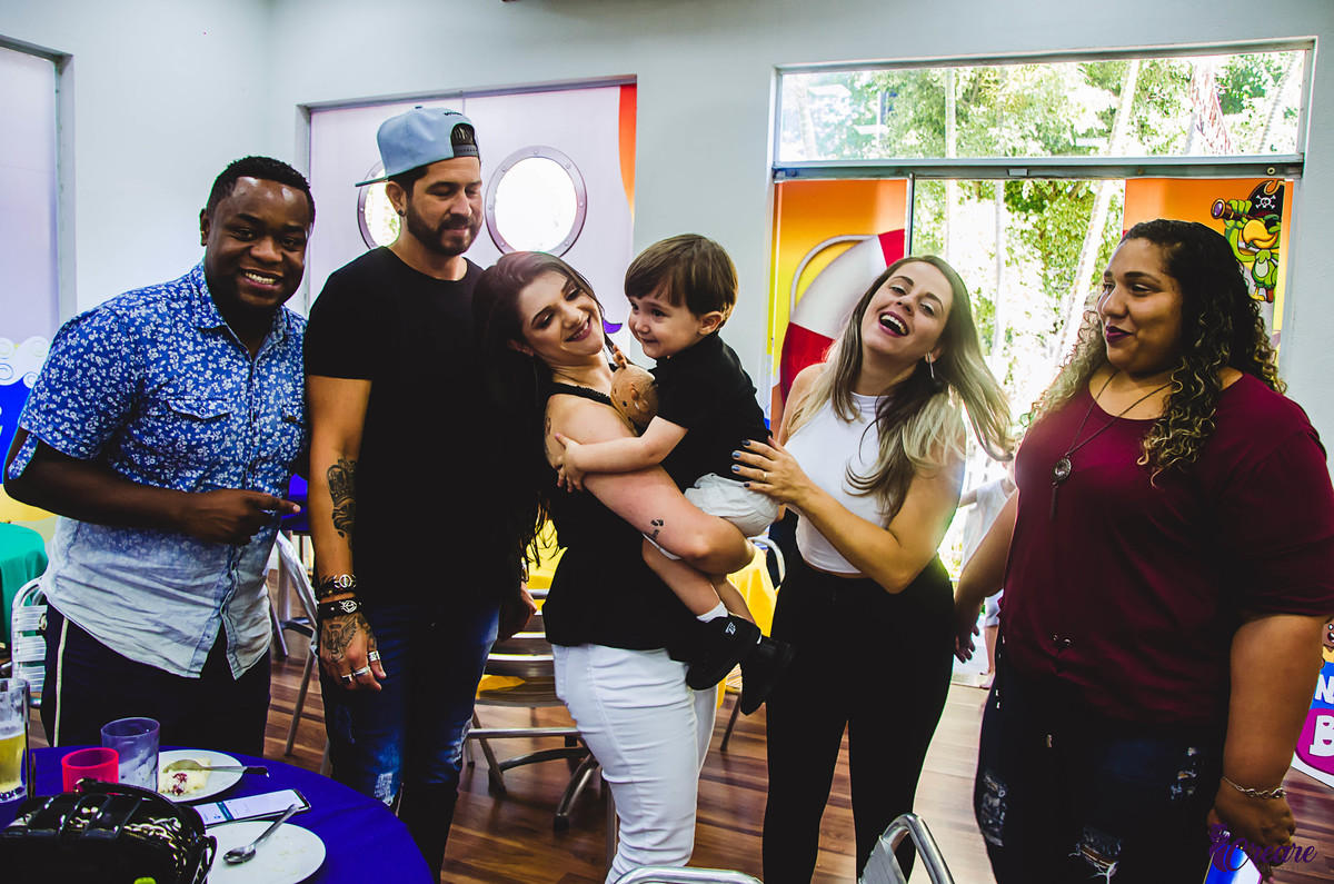 fotografia de aniversário infantil, família reunida e crianças se divertindo, em Santo André, abc Paulista. 