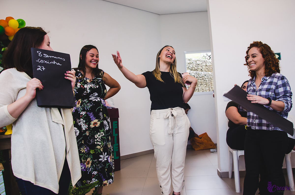 fotografia de chá de fraldas, decoração e eventos. tema safari. fotografia espontânea, de família. gestante. 