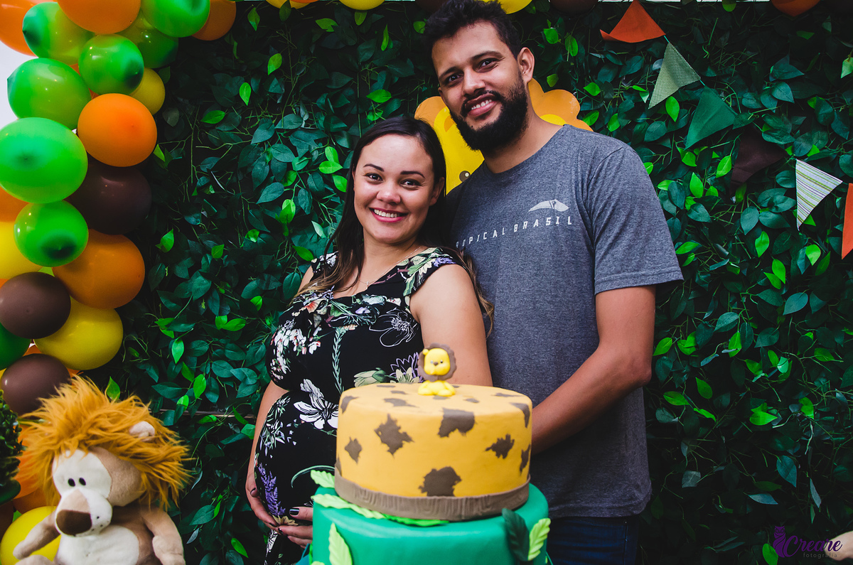 fotografia de chá de fraldas, decoração e eventos. tema safari. fotografia espontânea, de família. gestante. 