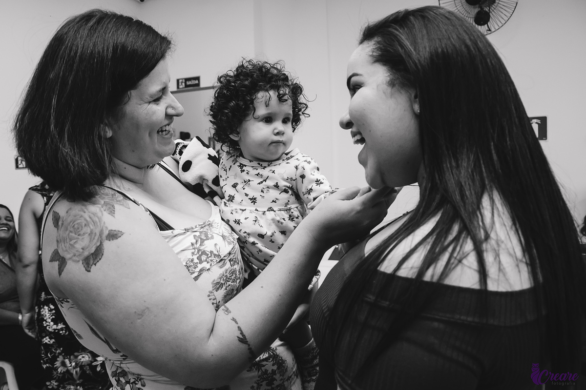 fotografia de chá de fraldas, decoração e eventos. tema safari. fotografia espontânea, de família. gestante. 