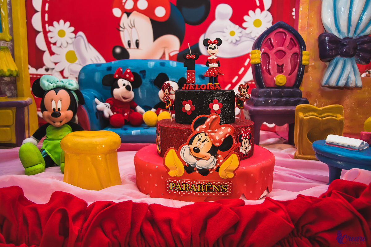 Decoração de festa infantil, aniversário de criança de 1 ano, aniversário infantil. Buffet de festa infantil.