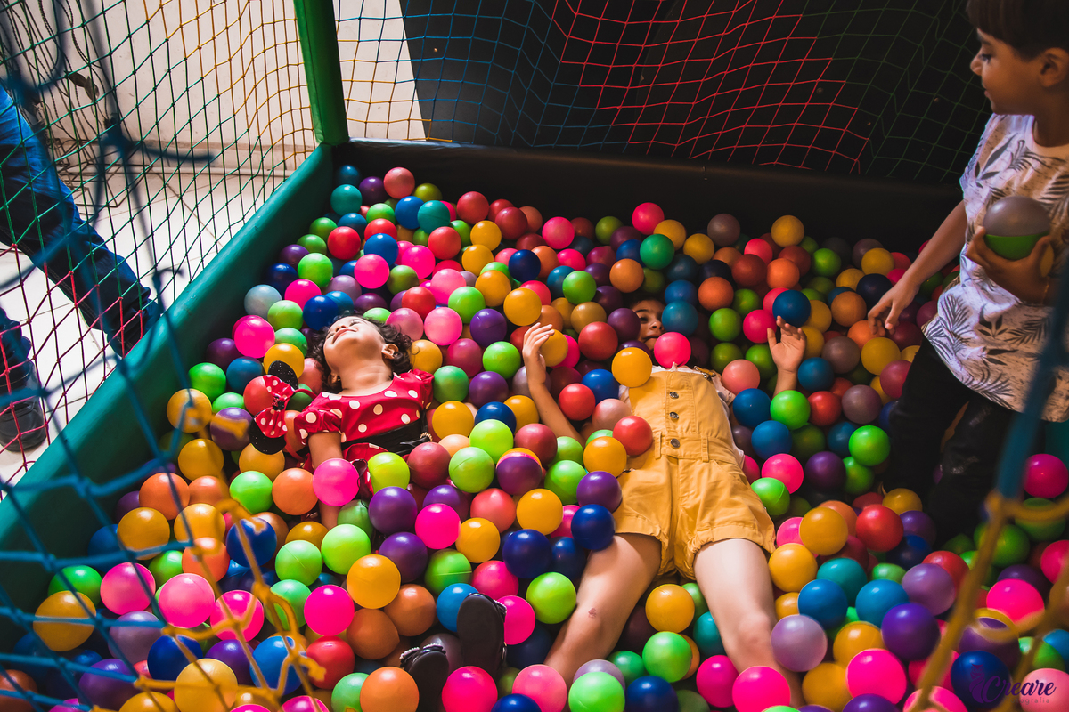 Decoração de festa infantil, aniversário de criança de 1 ano, aniversário infantil. Buffet de festa infantil.
