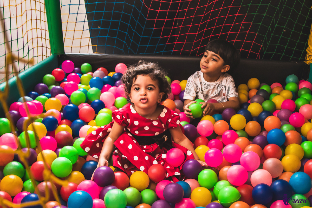 Decoração de festa infantil, aniversário de criança de 1 ano, aniversário infantil. Buffet de festa infantil.