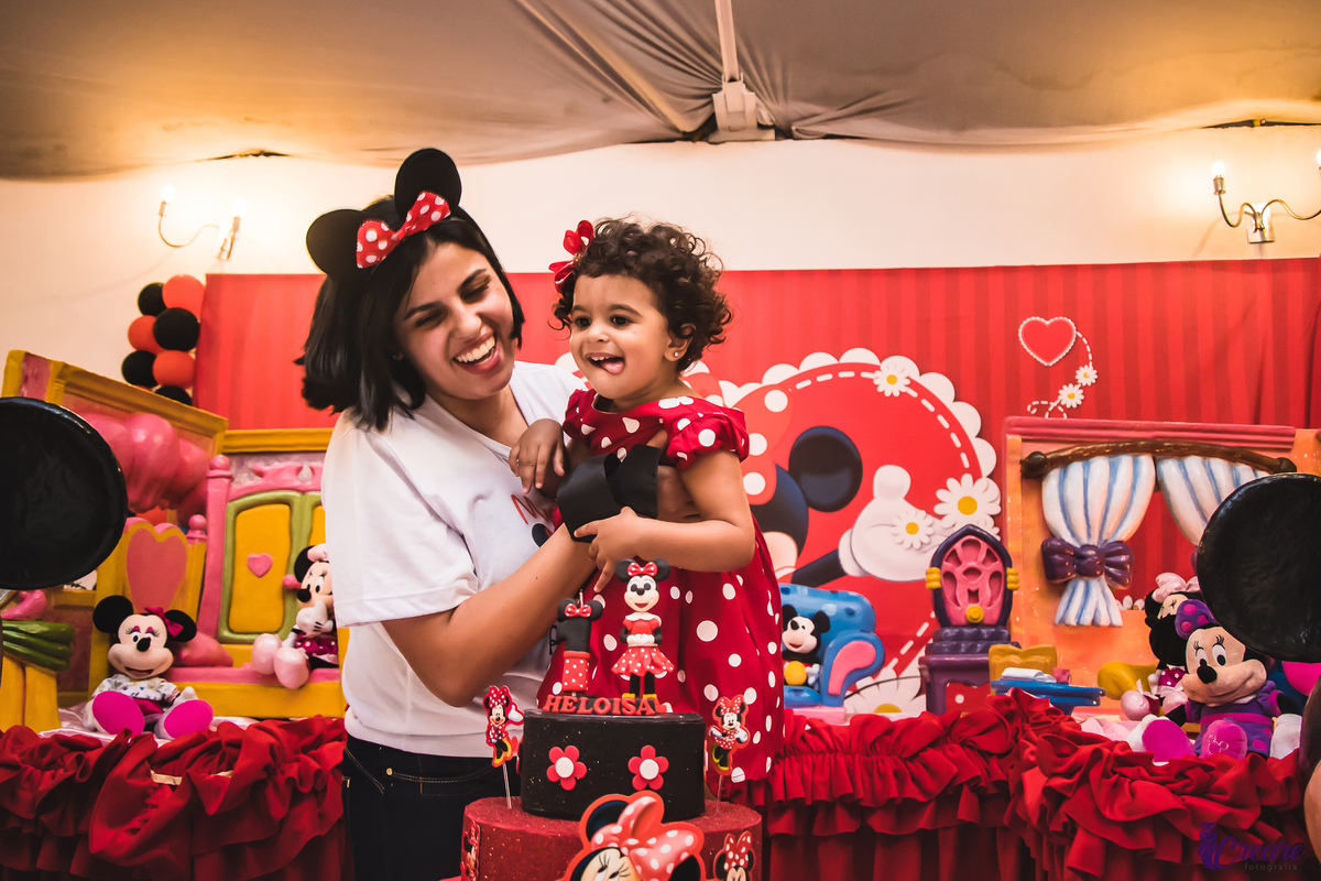 Decoração de festa infantil, aniversário de criança de 1 ano, aniversário infantil. Buffet de festa infantil.