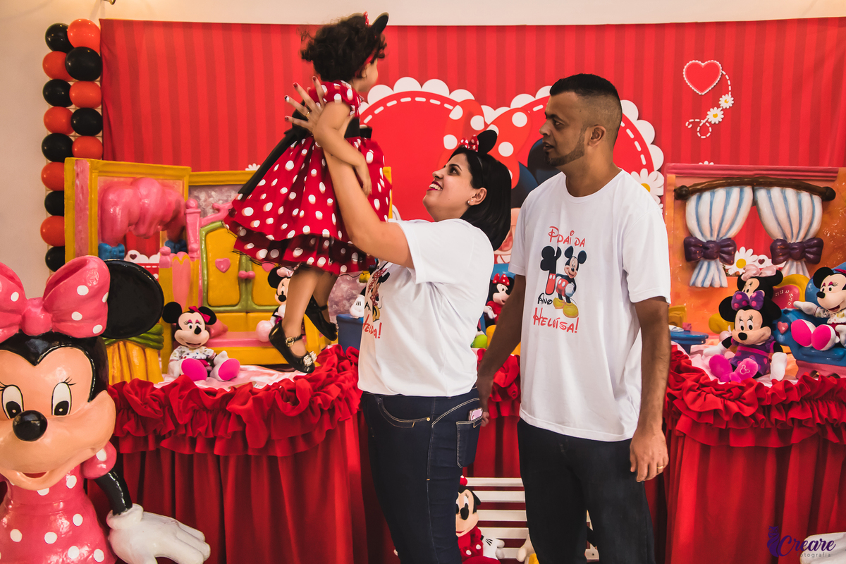 Decoração de festa infantil, aniversário de criança de 1 ano, aniversário infantil. Buffet de festa infantil.