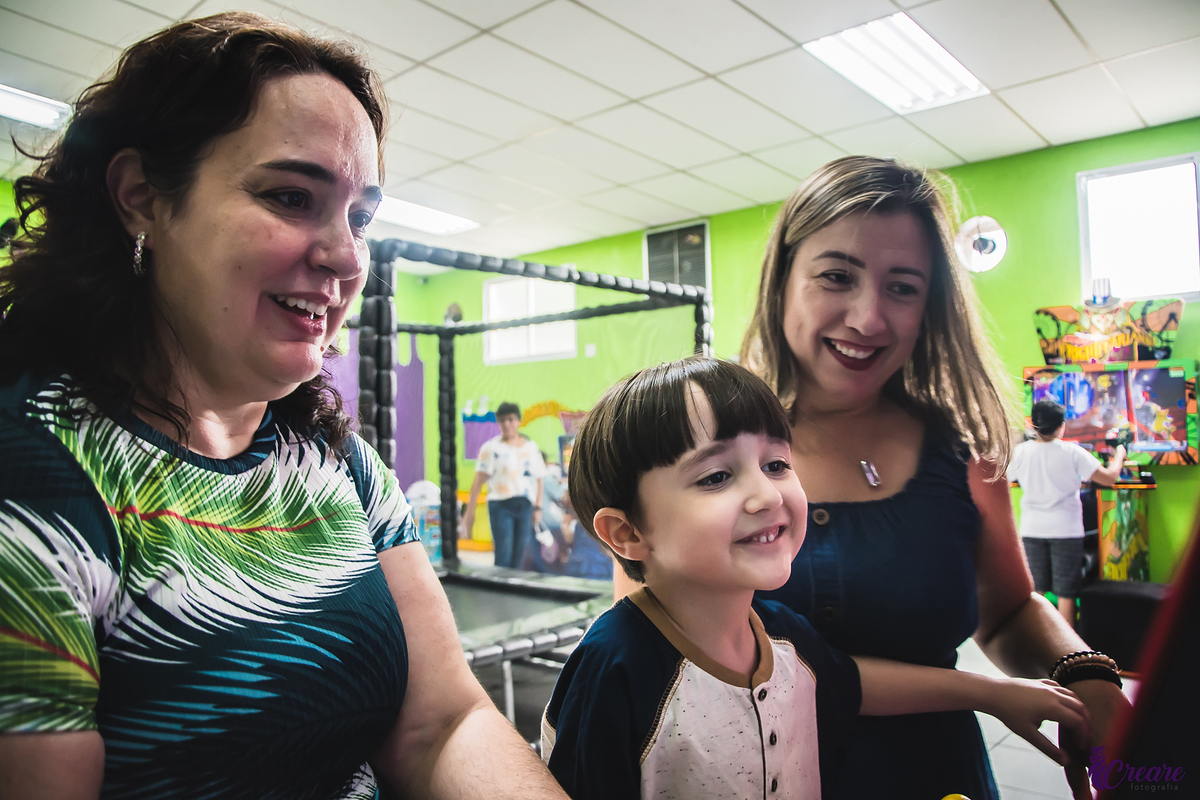 Fotografia de aniversário infantil em buffet na região de Santo André, ABC Paulista, Buffet Pirulito Bate Bate. Fotografia de aniversário Infantil.