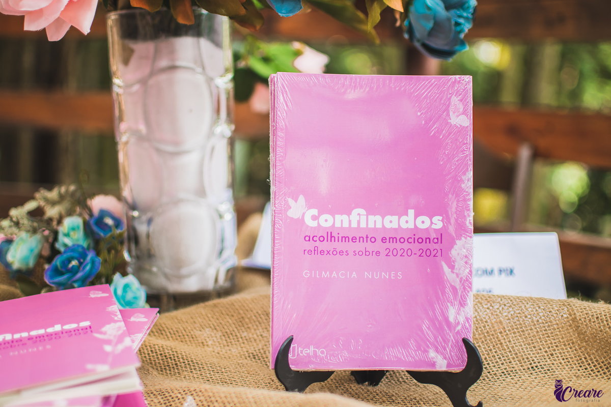 Encontro literário no recanto maria margarida, na cidade de mauá, São Paulo. Lançamento oficial de livro, editora telha.