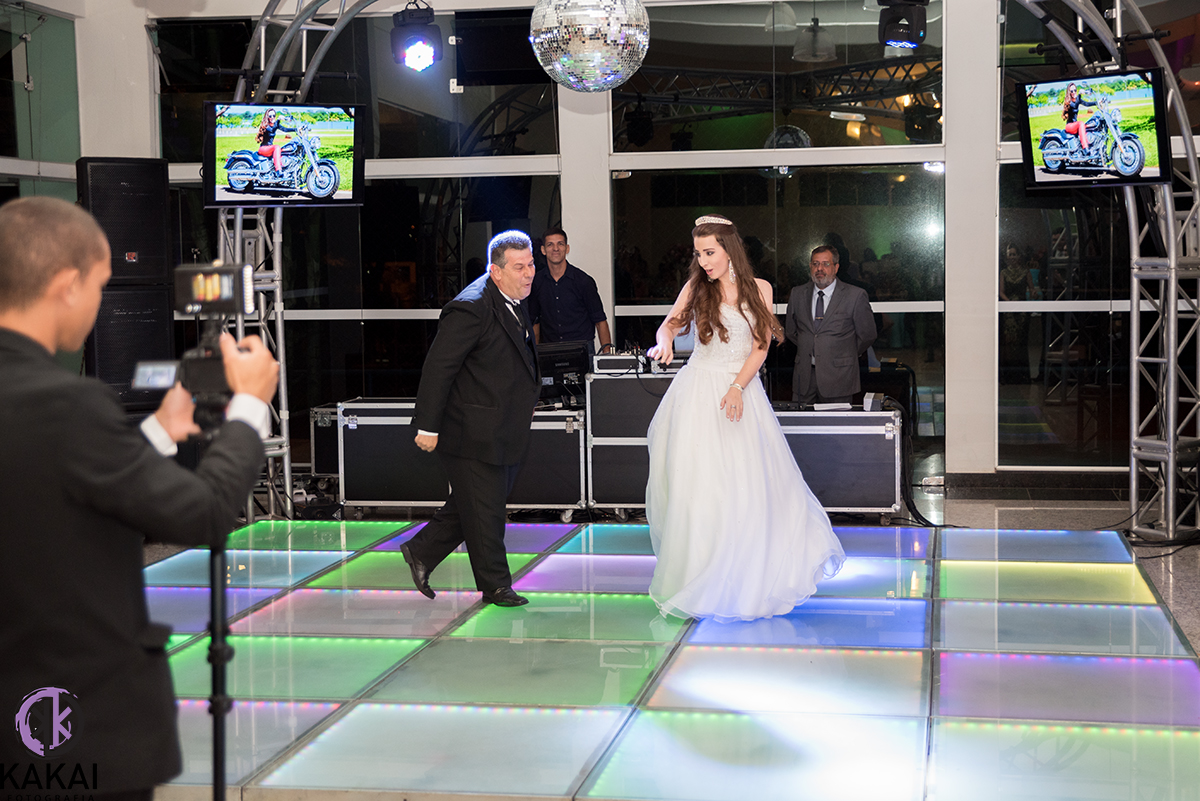 Festa de Debutante, Anivers&aacute;rio de 15 anos, Princesa, realizado por Kakai Fotografia em apoio a Saulo de Jesus Fotografia de Tayna Rebello