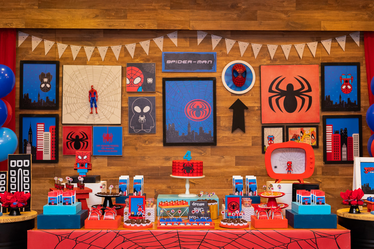 Fotografia de Aniversário Infantil Rio de Janeiro, tema Homem-Aranha, Fotografia Documental de família, Casa de Festa Quintal dos Sonhos-Niterói-Rio de Janeiro, Decoração Homem Aranha