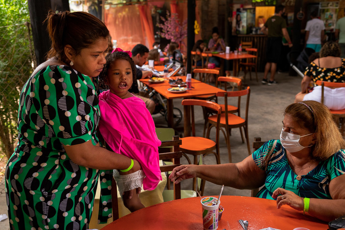 Fotografia Documental de Família Rio de Janeiro, Fazendinha Rio, Ensaio de Família, Carol Salgado Fotografia