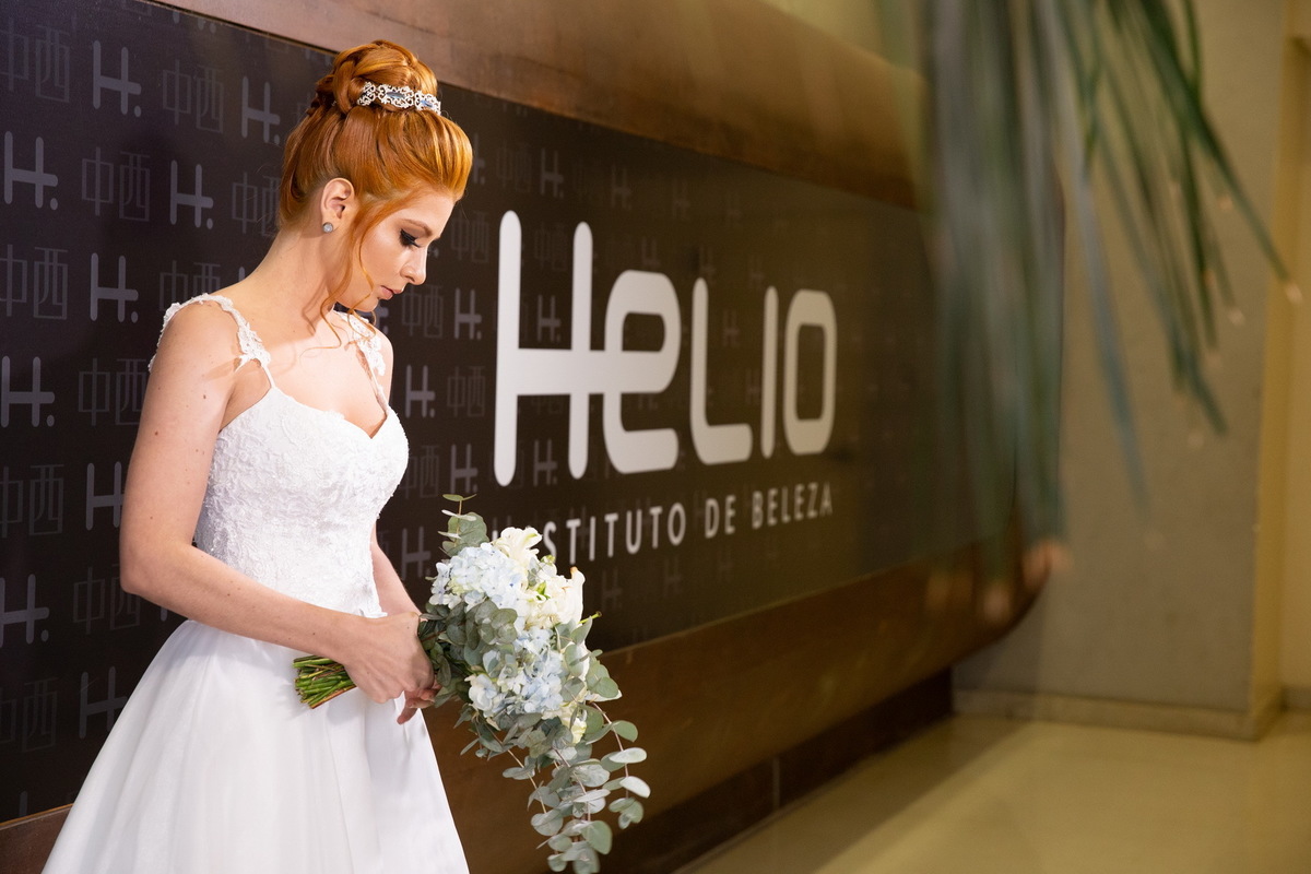 Editorial Cabelo e Maquiagem por Hélio Diff www.marcelogomesfotografia.com @marcelogomesfotografia noiva beleza voucasar casamento #makeup #casamento #noiva wedding @wedding wedding fotografodecasamento #fotografodecasamento