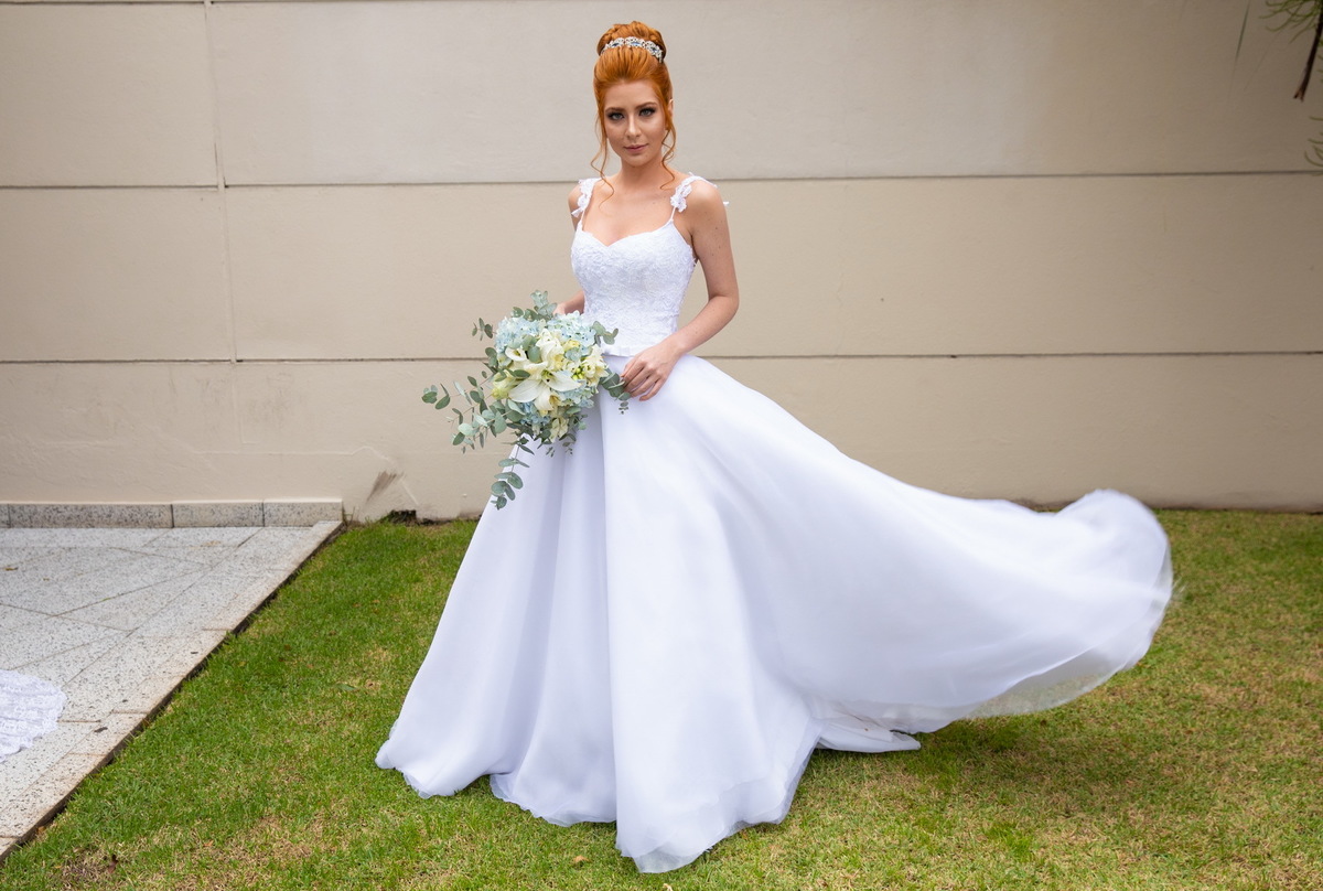 Editorial Cabelo e Maquiagem por Hélio Diff www.marcelogomesfotografia.com @marcelogomesfotografia noiva beleza voucasar casamento #makeup #casamento #noiva wedding @wedding wedding fotografodecasamento #fotografodecasamento bride #bride