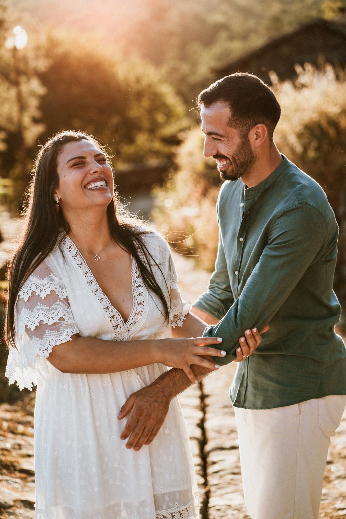 Sessão de Solteiros com a Eliana e o Joel realizada em vale de cambra, numa zona rural de Trebilhadouro.