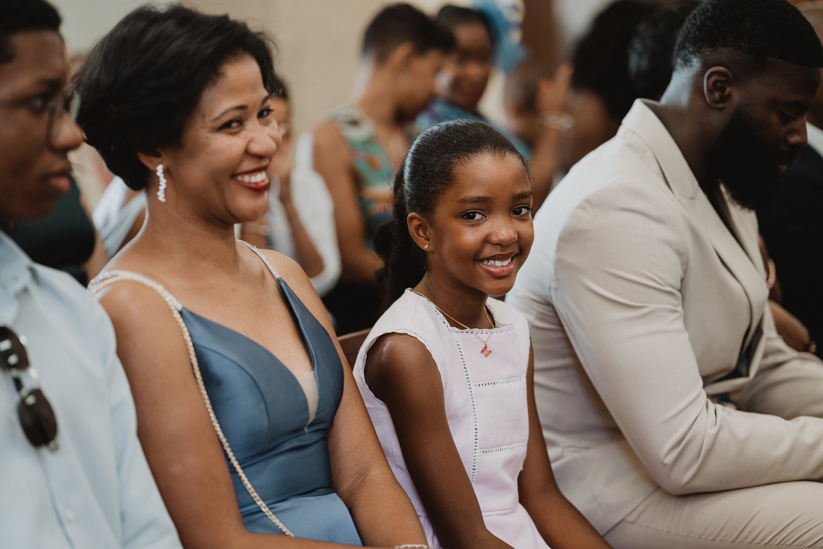 casamento Vera & Rodrigo, igreja de canelas, destination wedding, pormenor troca de alianças.
