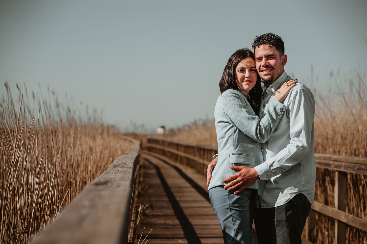 Diana e Christophe, esmoriz, foto casal pôr-so-sol cortegaça, foto casal pôr-so-sol maceda, engagement maceda, sessão engagement na praia, sessão engagement no mato, casal em ponte d emadeira esmoriz, sessão solteiros passadiços, DS STORYTELLERS