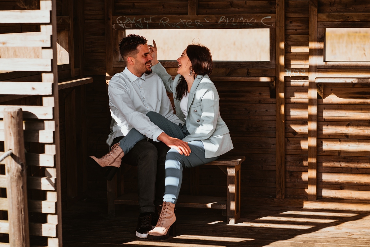 Diana e Christophe, esmoriz, foto casal pôr-so-sol cortegaça, foto casal pôr-so-sol maceda, engagement maceda, sessão engagement na praia, sessão engagement no mato, casal em ponte d emadeira esmoriz, sessão solteiros passadiços, DS STORYTELLERS