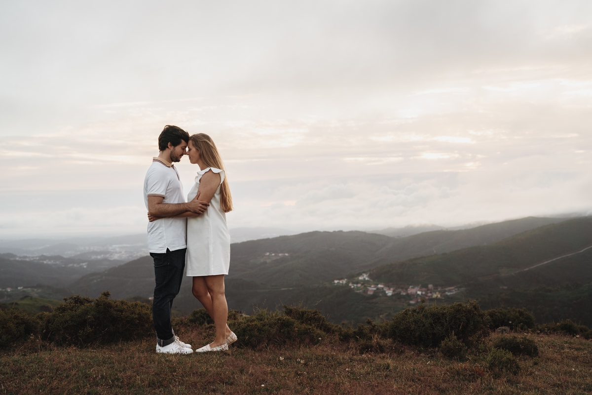 Isabella e Filipe, fotografia noivado serra da freita ao pôs-do-sol, fotografia de casamento serra da freita, sessão engagement serra da freita, ds storytellers serra da freita,