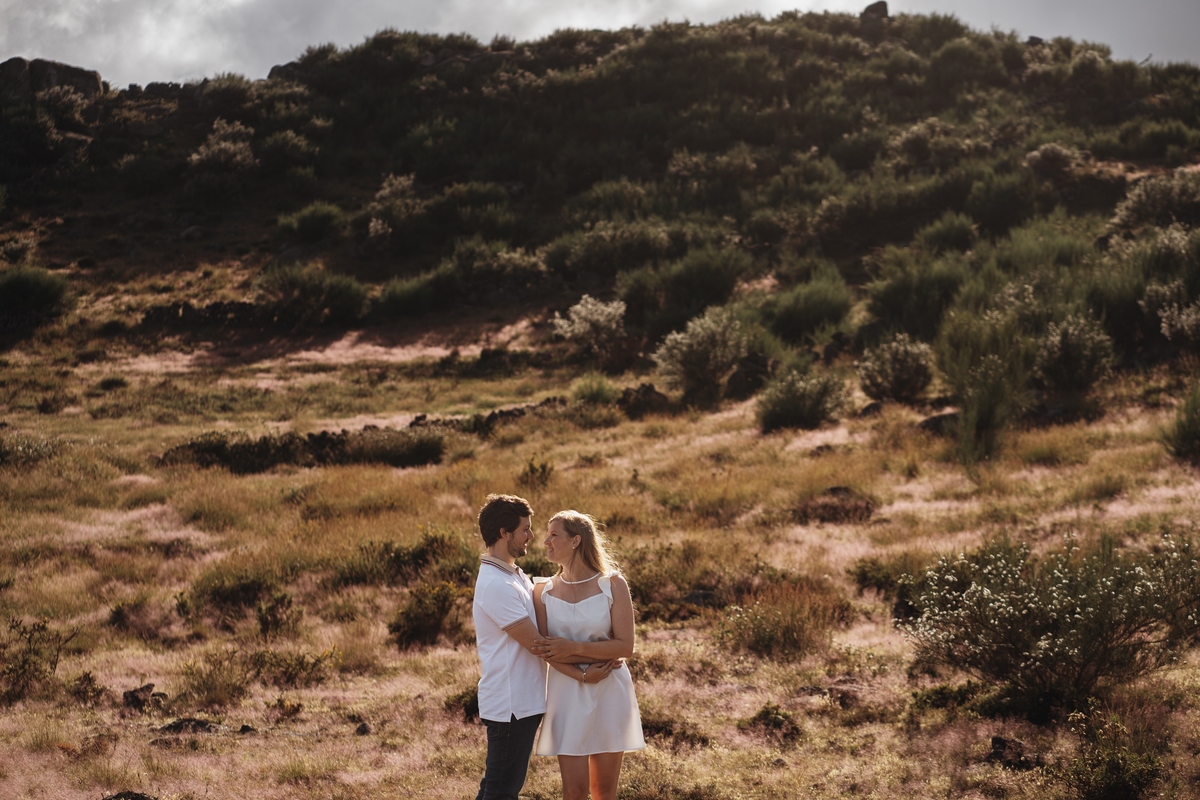 Isabella e Filipe, fotografia noivado serra da freita ao pôs-do-sol, fotografia de casamento serra da freita, sessão engagement serra da freita, ds storytellers serra da freita,
